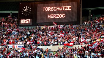 Resultattavlan på Ernst Happel Stadion när Österrike slog Sverige