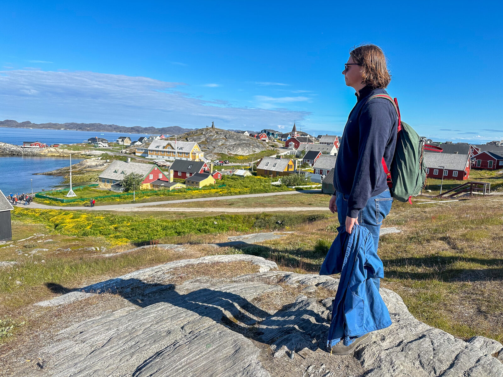 Offsides Jonatan Häggström Wedding på reportageresa i Nuuk på Grönland