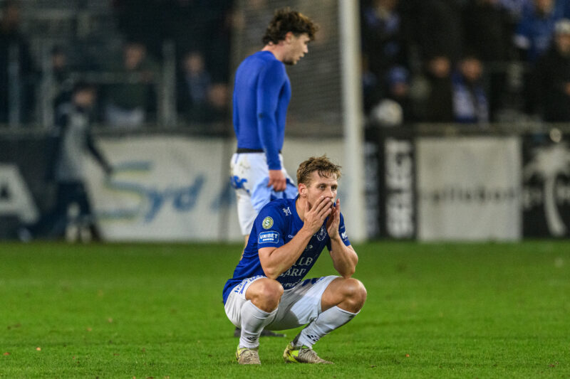 En Trelleborgsspelare deppar efter 1–1 mot Örebro.