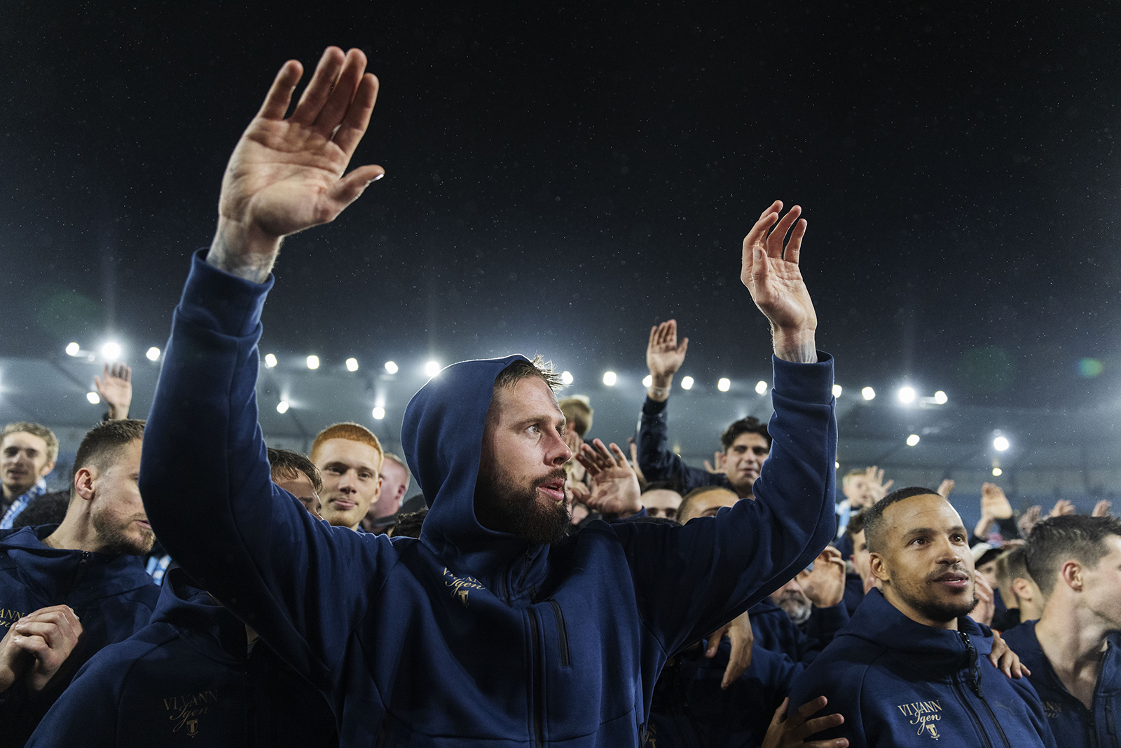 Pontus Jansson firar Malmö FF:s SM-guld 2024